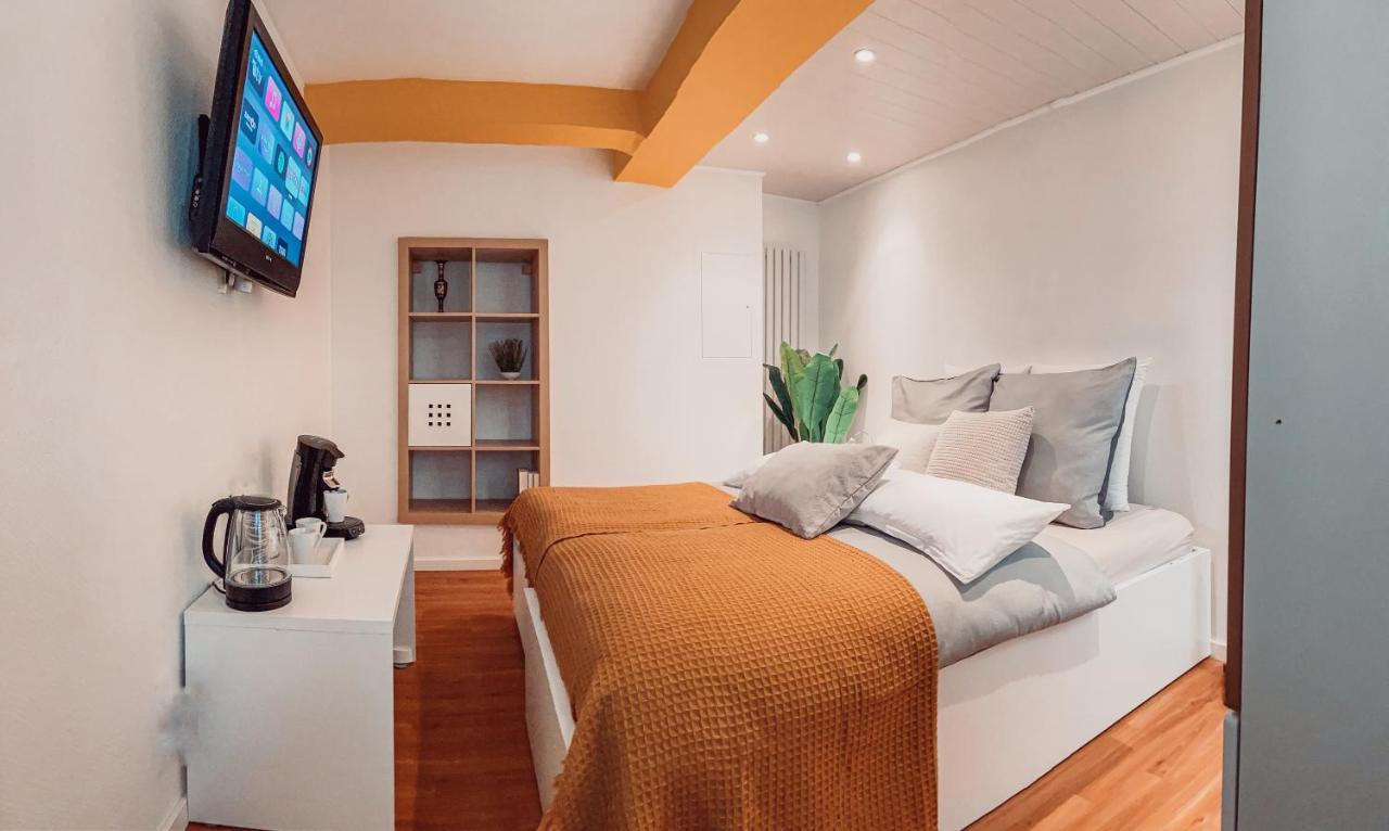 Villa Herkules - Privates Apartment Am Waldrand Mit Smart Tv Und Kostenlosen Parkplaetzen Кассель Екстер'єр фото