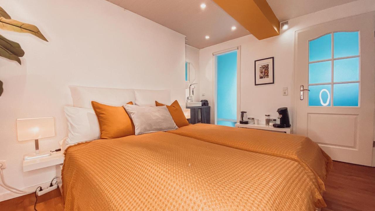 Villa Herkules - Privates Apartment Am Waldrand Mit Smart Tv Und Kostenlosen Parkplaetzen Кассель Екстер'єр фото
